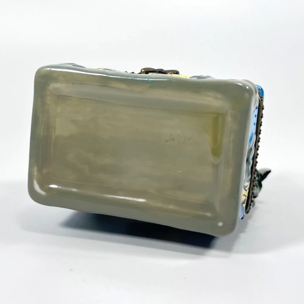 Ceramic Whale Trinket Box Small Sea Animal Figurine 2.5